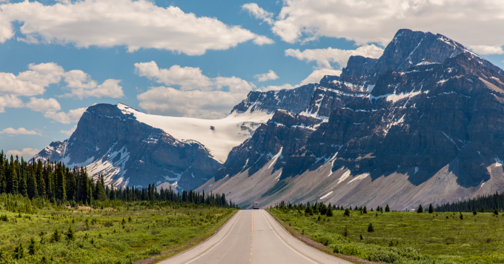 One of the most photographed views of The Icefields Parkway