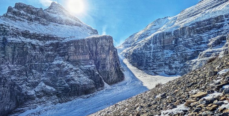 Plain of six glaciers